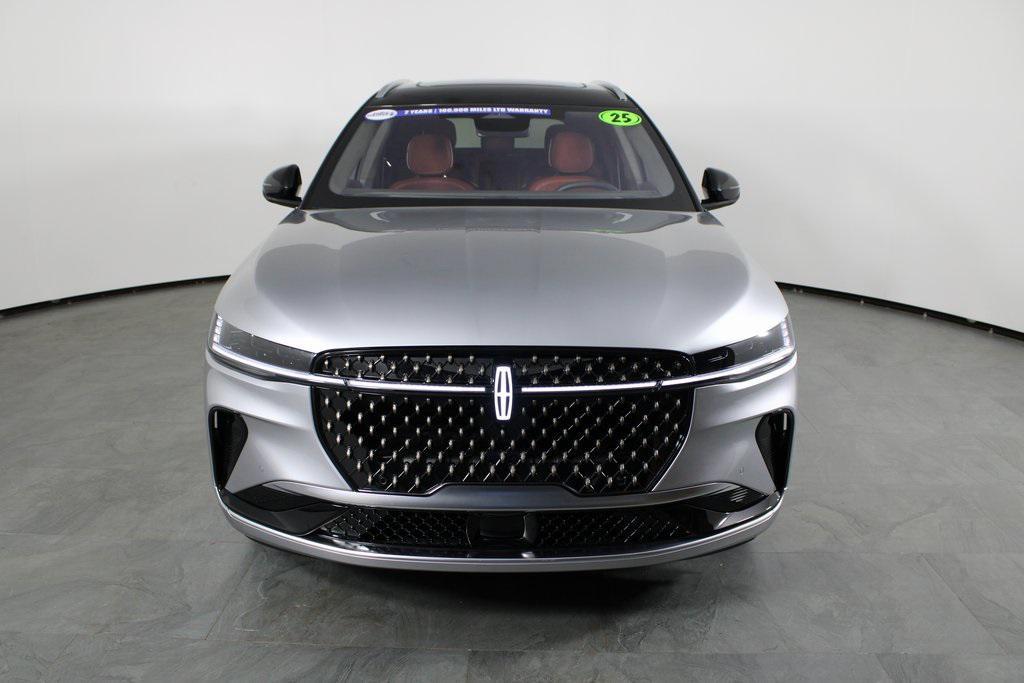 used 2025 Lincoln Nautilus car, priced at $64,987