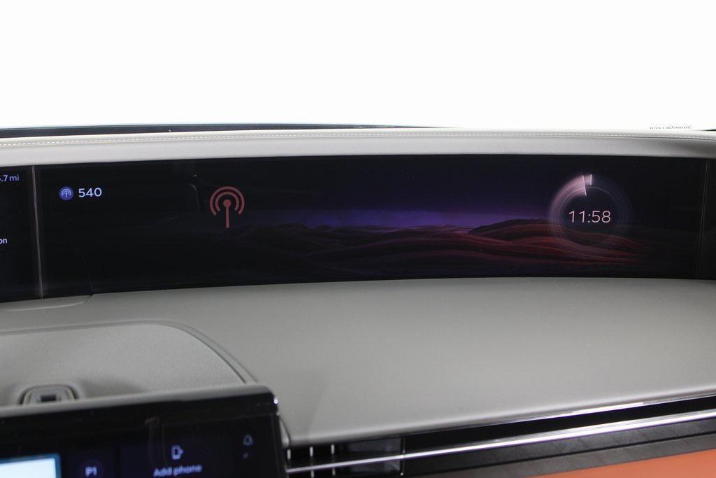 used 2025 Lincoln Nautilus car, priced at $64,987