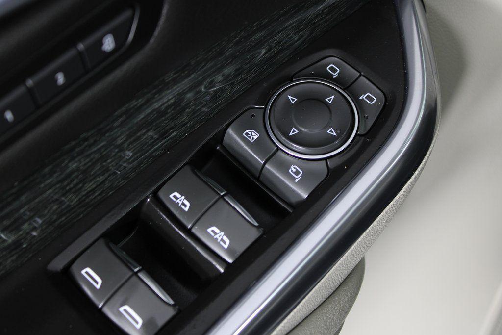 used 2020 Cadillac XT4 car, priced at $16,999