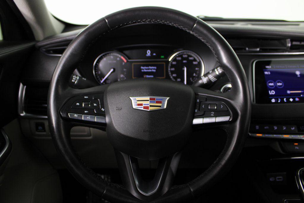 used 2020 Cadillac XT4 car, priced at $16,999