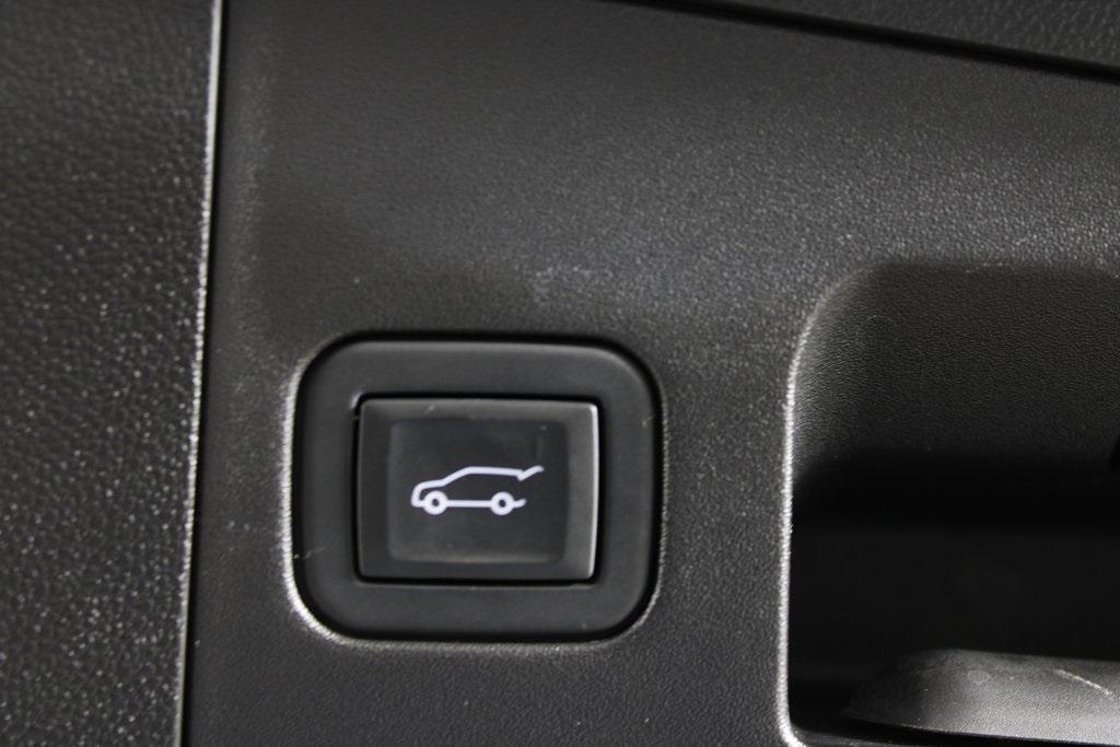 used 2021 Cadillac XT4 car, priced at $23,307