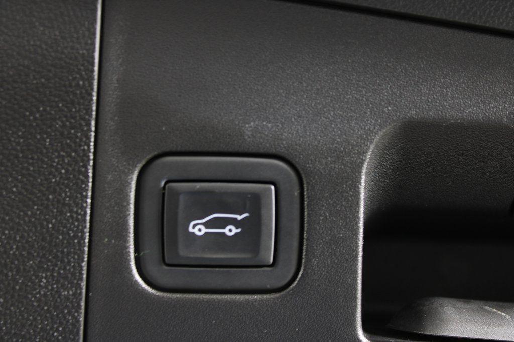 used 2021 Cadillac XT4 car, priced at $22,747