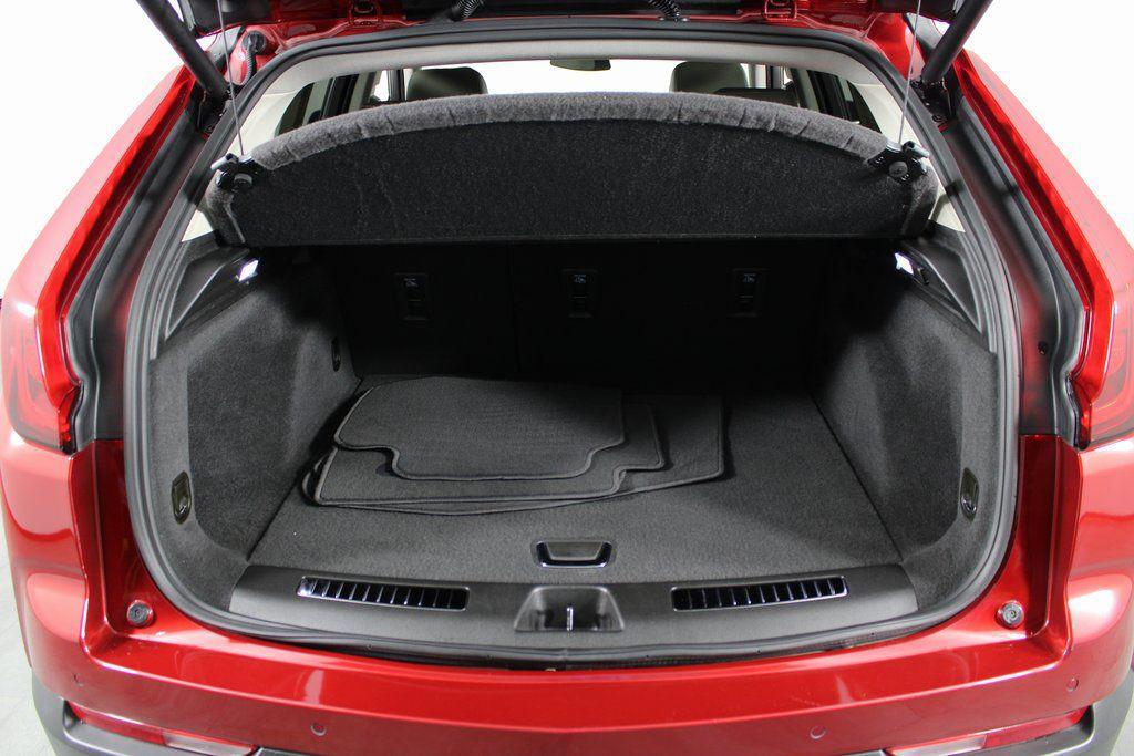 used 2021 Cadillac XT4 car, priced at $22,747