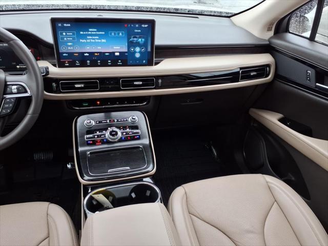 used 2022 Lincoln Nautilus car, priced at $38,999