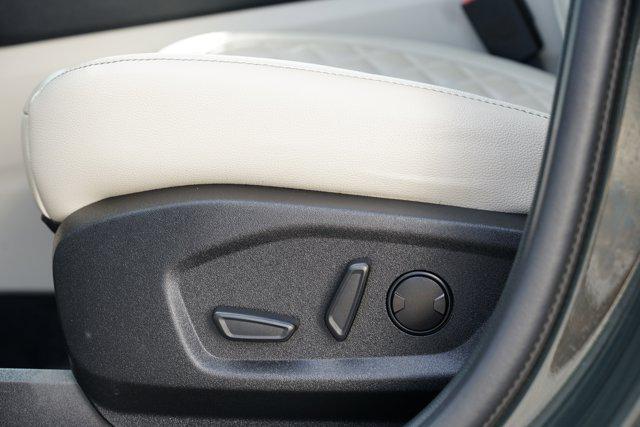 used 2023 Ford Edge car, priced at $26,339