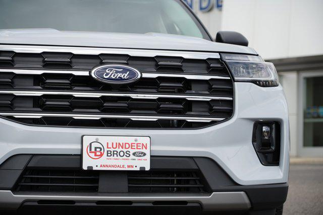new 2025 Ford Explorer car, priced at $44,718