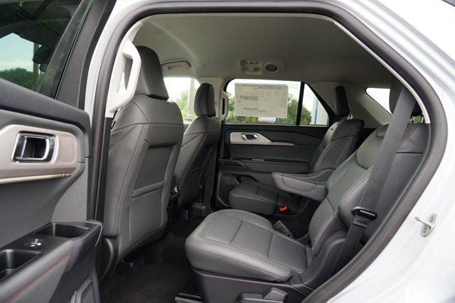new 2025 Ford Explorer car, priced at $44,718