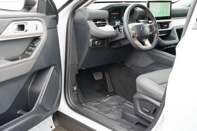 new 2025 Ford Explorer car, priced at $44,718