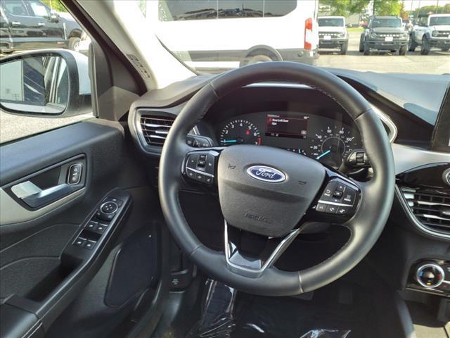 used 2022 Ford Escape car, priced at $25,400