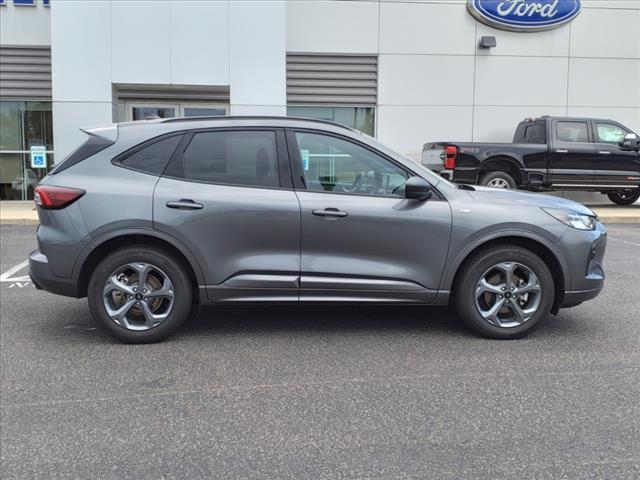 used 2024 Ford Escape car, priced at $27,500