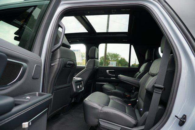 new 2025 Ford Expedition car, priced at $83,001