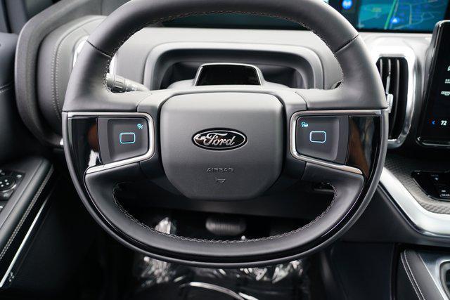 new 2025 Ford Expedition car, priced at $83,001
