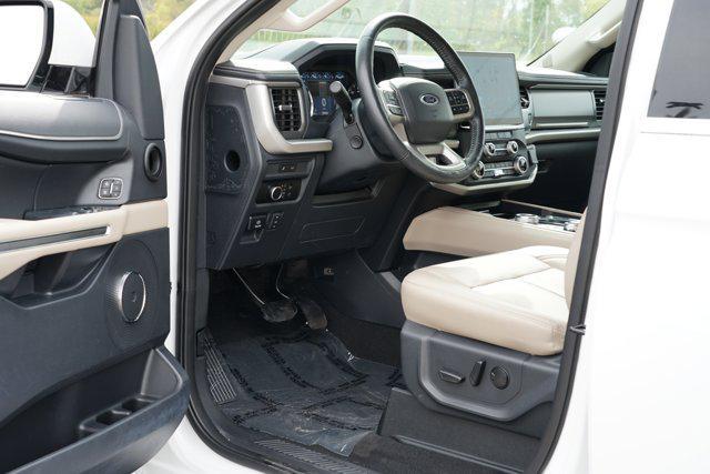 used 2024 Ford Expedition car, priced at $53,788