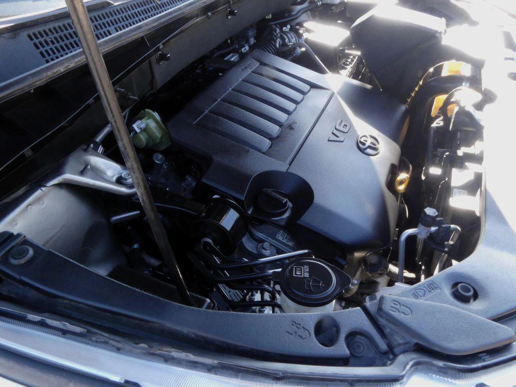 used 2014 Toyota Highlander car, priced at $14,750