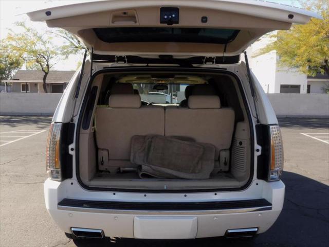 used 2014 Cadillac Escalade car, priced at $20,995