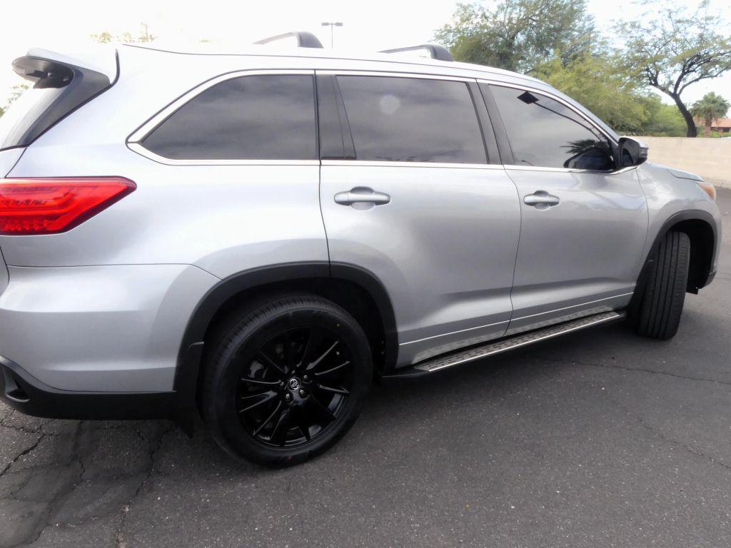 used 2016 Toyota Highlander car, priced at $16,995
