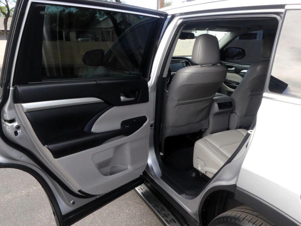 used 2016 Toyota Highlander car, priced at $16,995