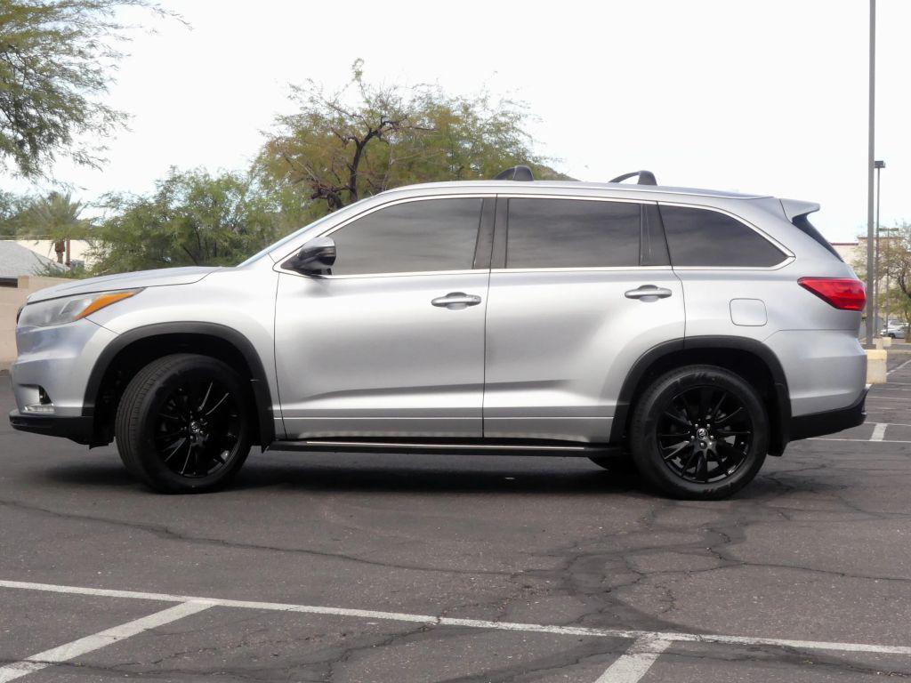 used 2016 Toyota Highlander car, priced at $16,995