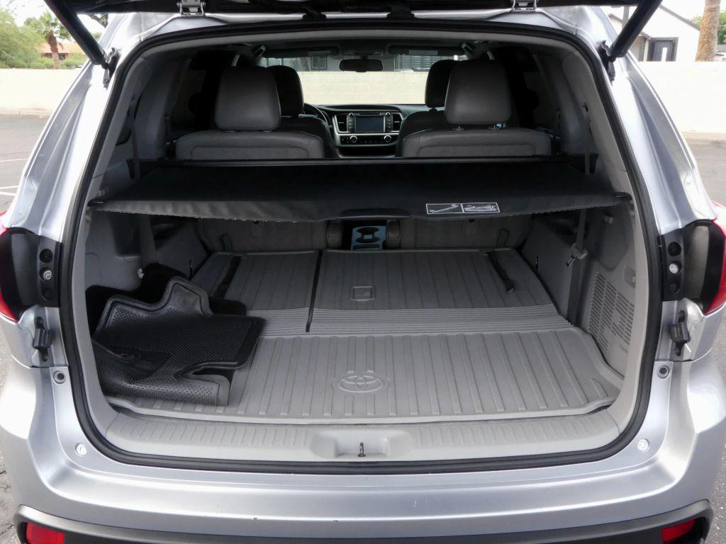 used 2016 Toyota Highlander car, priced at $16,995