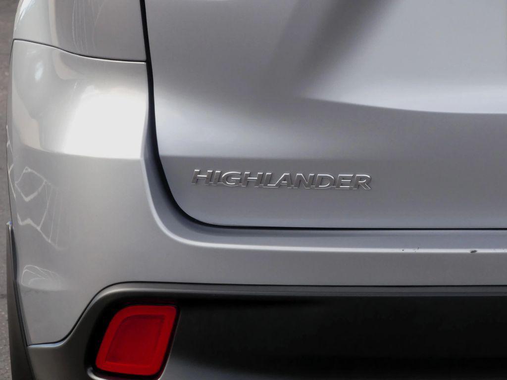 used 2016 Toyota Highlander car, priced at $16,995