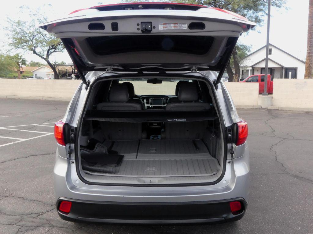 used 2016 Toyota Highlander car, priced at $16,995