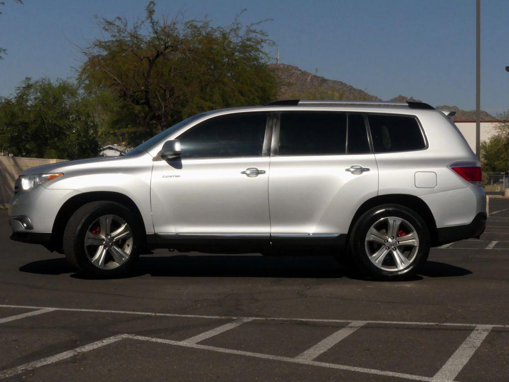 used 2012 Toyota Highlander car, priced at $13,995