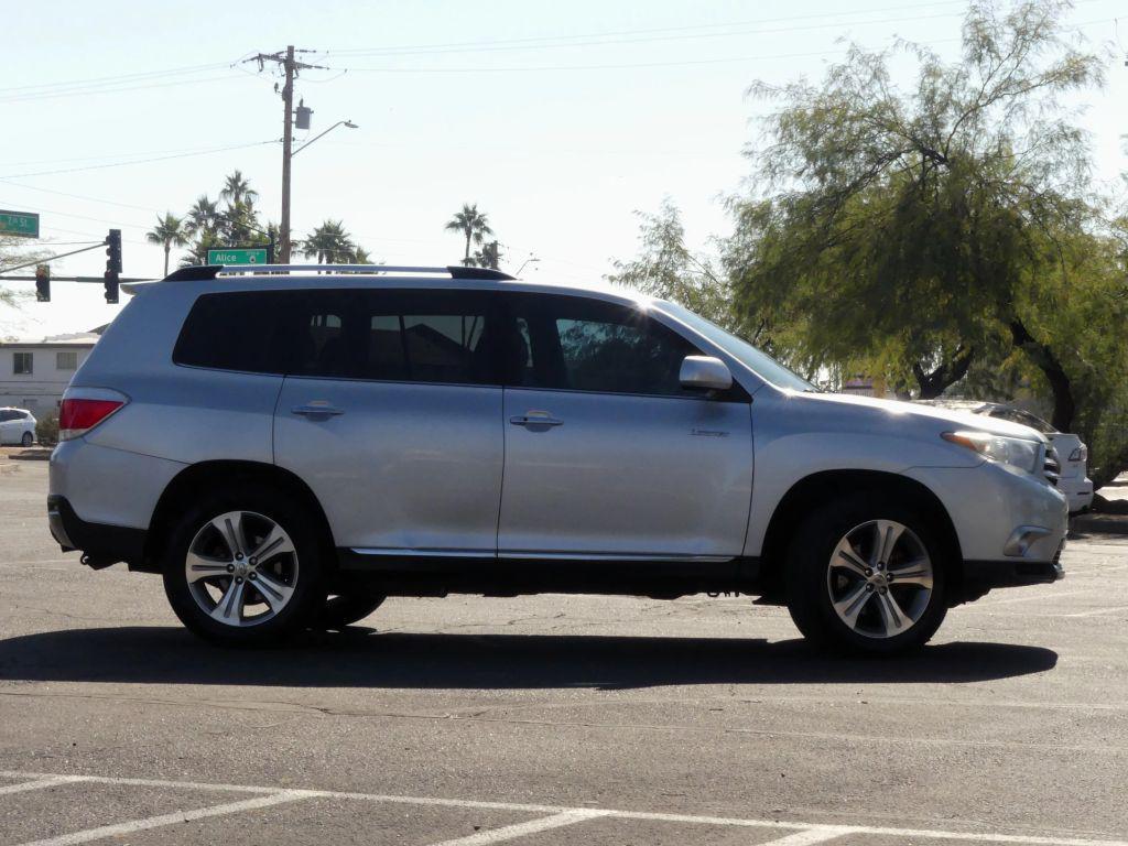 used 2012 Toyota Highlander car, priced at $13,995