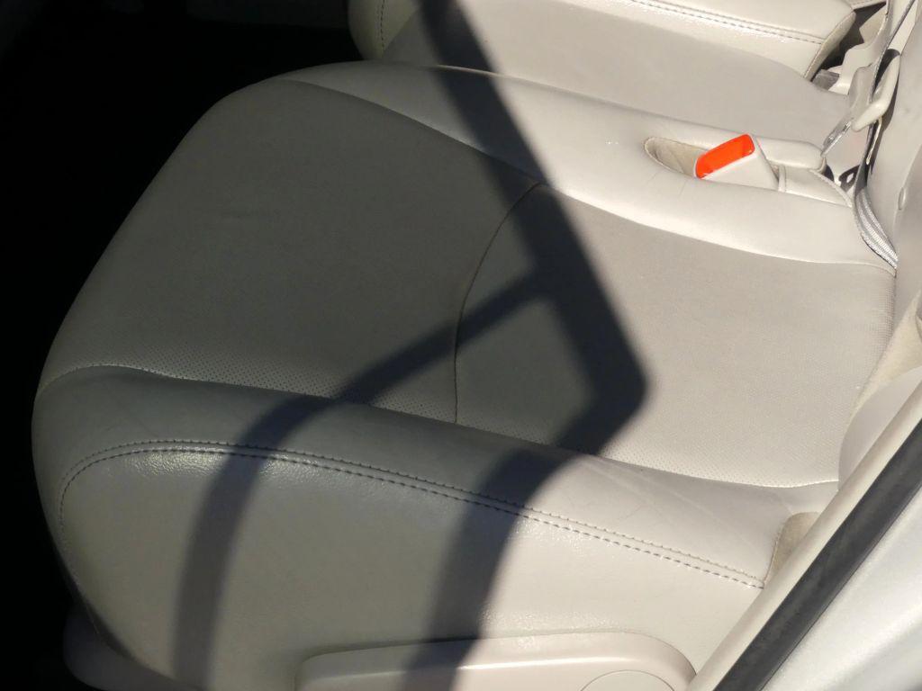 used 2012 Toyota Highlander car, priced at $13,995