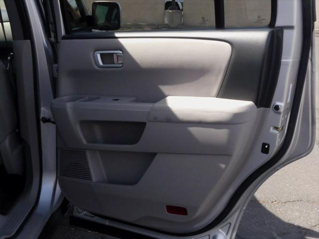 used 2014 Honda Pilot car, priced at $15,895