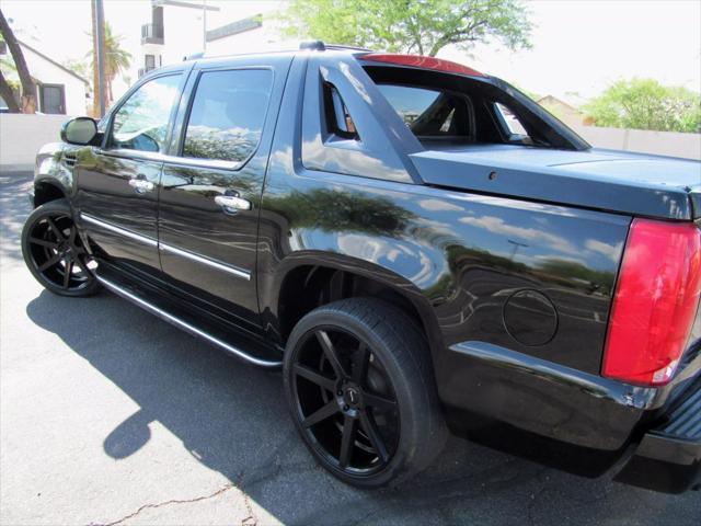 used 2011 Cadillac Escalade EXT car, priced at $19,495