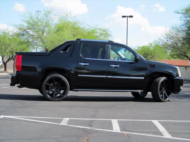 used 2011 Cadillac Escalade EXT car, priced at $19,495