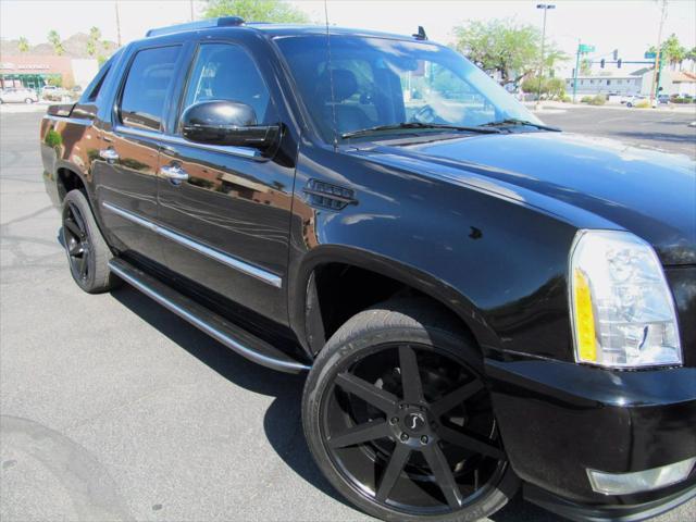 used 2011 Cadillac Escalade EXT car, priced at $19,495