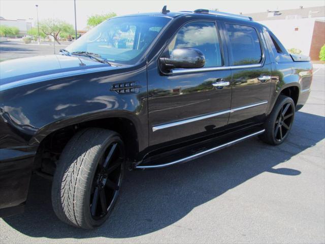 used 2011 Cadillac Escalade EXT car, priced at $19,495
