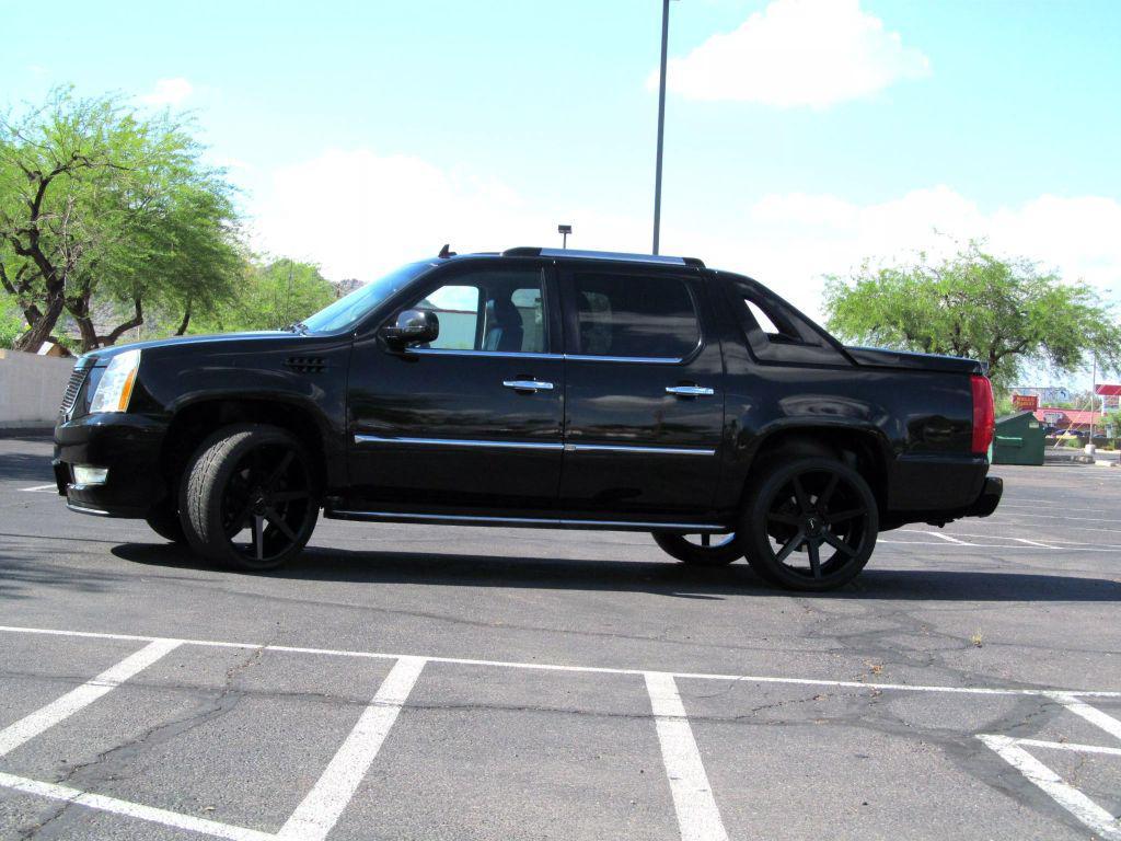used 2011 Cadillac Escalade EXT car, priced at $18,477