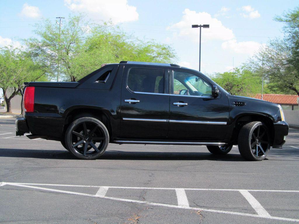 used 2011 Cadillac Escalade EXT car, priced at $18,477