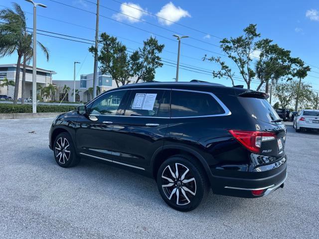 used 2021 Honda Pilot car, priced at $32,000