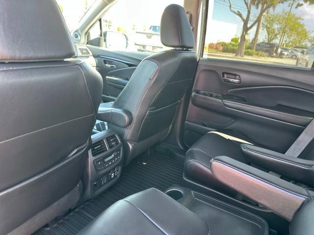 used 2021 Honda Pilot car, priced at $32,000