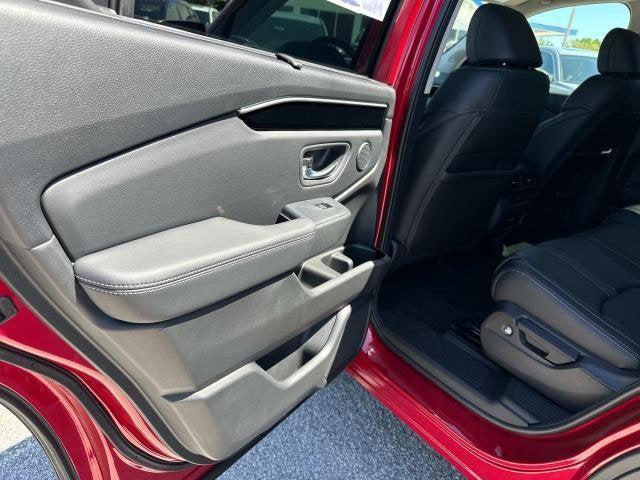 new 2025 Honda Pilot car, priced at $51,805