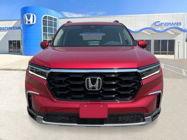 new 2025 Honda Pilot car, priced at $50,040