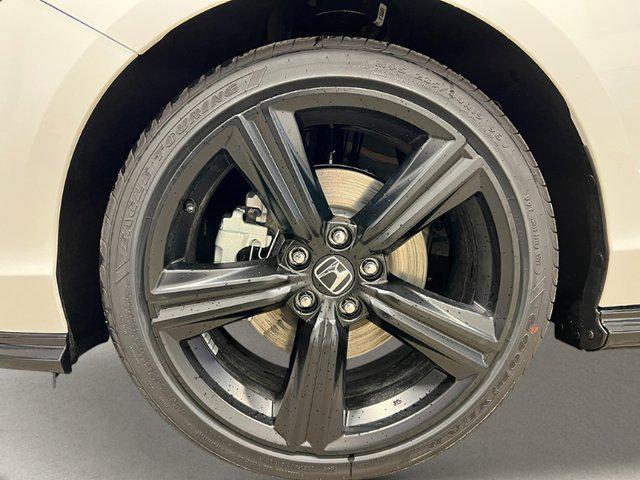 new 2025 Honda Accord Hybrid car, priced at $35,368