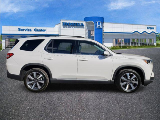 new 2025 Honda Pilot car, priced at $48,630