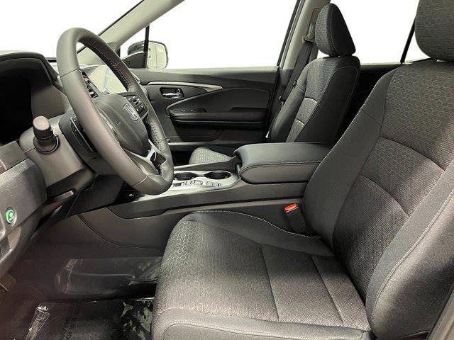 new 2025 Honda Ridgeline car, priced at $40,000