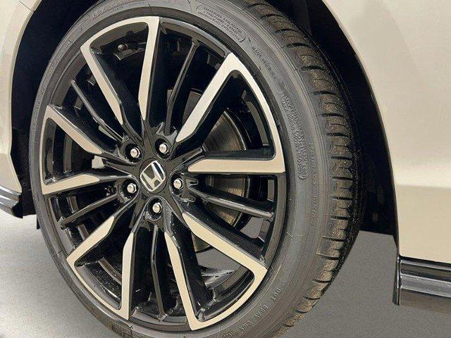 new 2025 Honda Accord Hybrid car, priced at $38,425