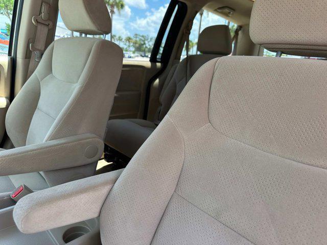 used 2006 Honda Odyssey car, priced at $11,999