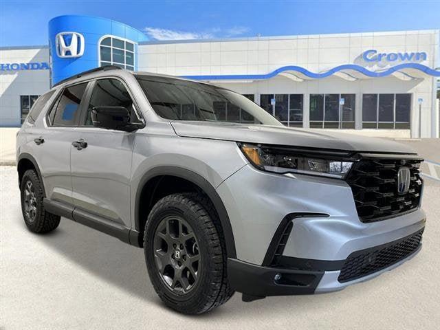 new 2025 Honda Pilot car, priced at $50,795