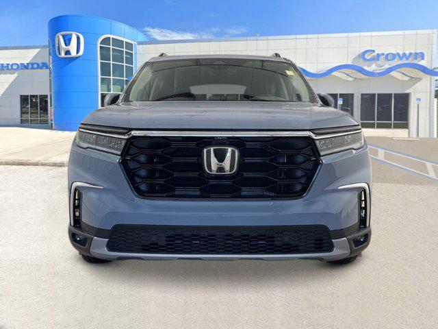 new 2025 Honda Pilot car, priced at $55,184
