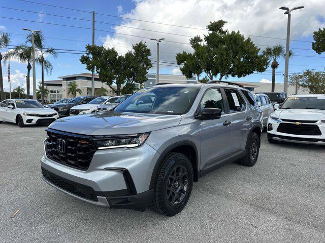 used 2025 Honda Pilot car, priced at $45,990