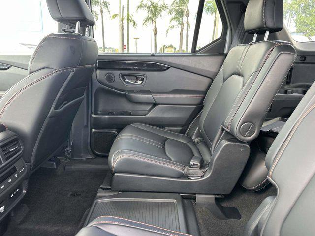 used 2025 Honda Pilot car, priced at $45,990