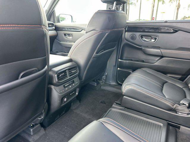 used 2025 Honda Pilot car, priced at $45,990