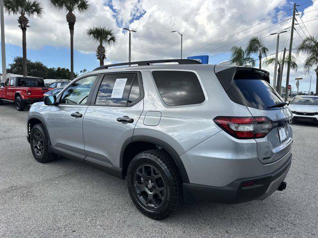 used 2025 Honda Pilot car, priced at $45,990